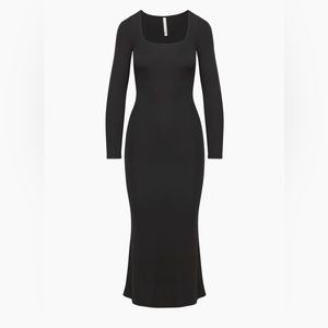 Aritzia Luxe Lounge Temptation Dress - size small